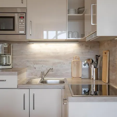 Helle Und Gemuetliche Mit Balkon Im Seepark Apartment